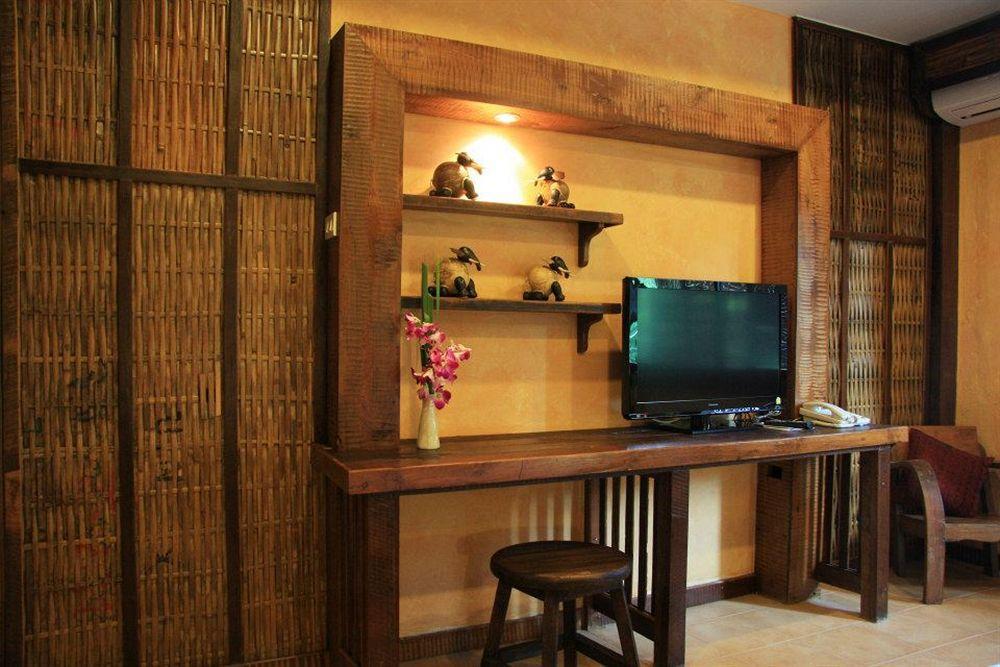 1 Nimman Gallery Hotel Чиангмай Екстериор снимка